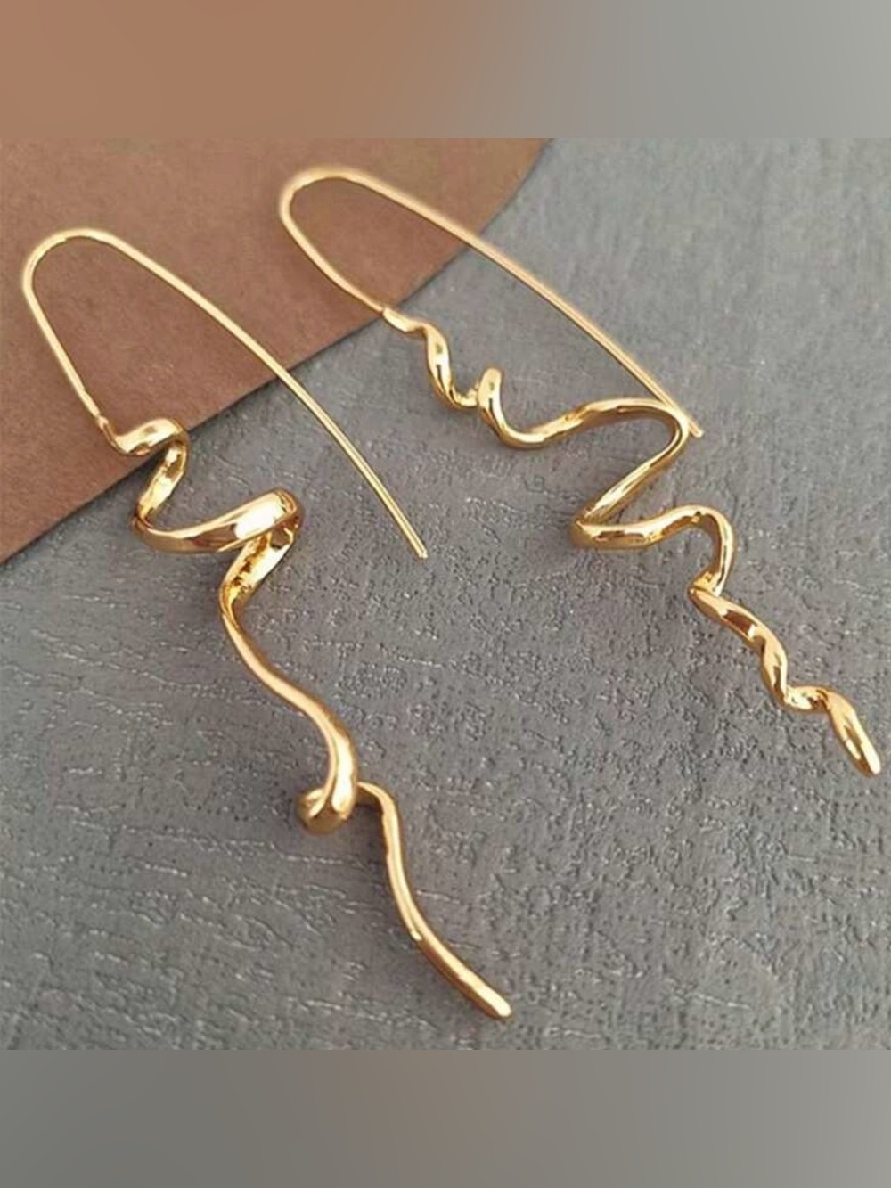 Gold Spiral Earrings NWOT